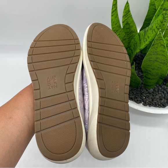 NATURALIZER PHILIPPA WOMENS LEATHER WEDGE BALLET FLATS in silver iridescent 8W - Picture 4 of 8